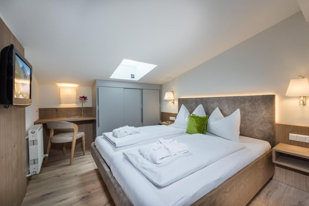 Aktiv- & Gesundheitsresort Das Gxund - Thermeneintritt Inklusive Бад Хофгаштайн Экстерьер фото