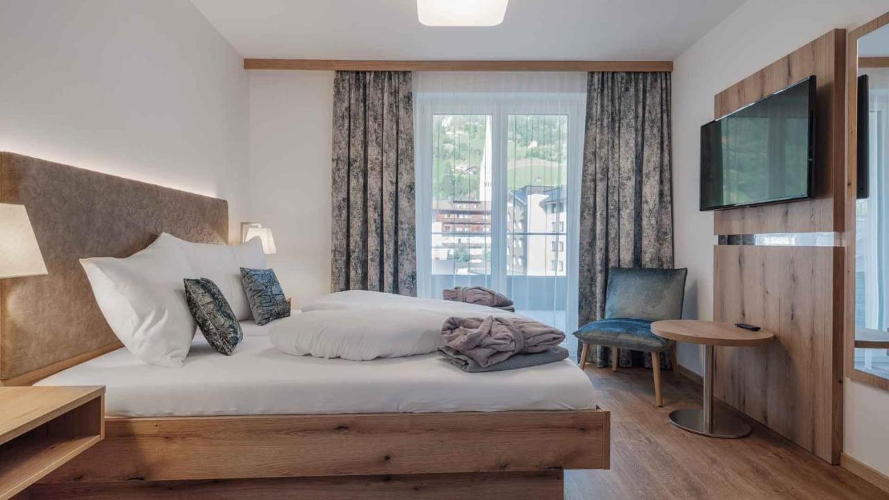 Aktiv- & Gesundheitsresort Das Gxund - Thermeneintritt Inklusive Бад Хофгаштайн Экстерьер фото