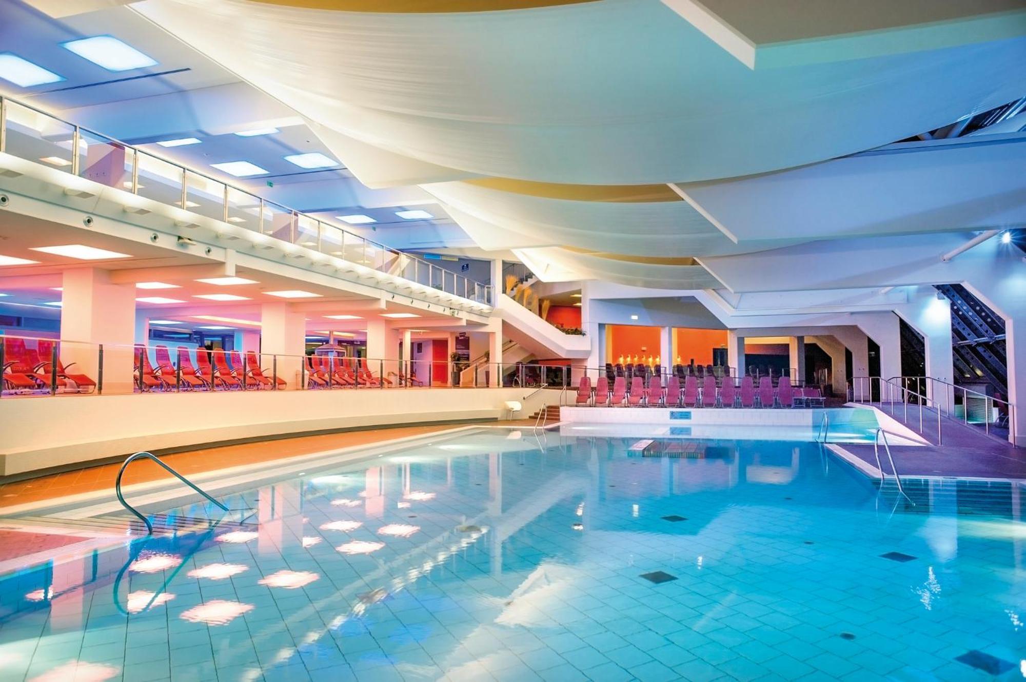 Aktiv- & Gesundheitsresort Das Gxund - Thermeneintritt Inklusive Бад Хофгаштайн Экстерьер фото